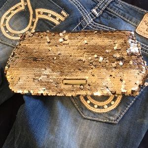 Victoria’s Secret Gold Sequin Clutch ~ so Sexy 🌟